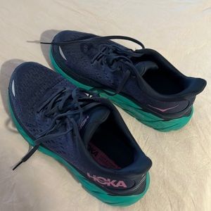Hoka One One Clifton 8. Women’s Size 8